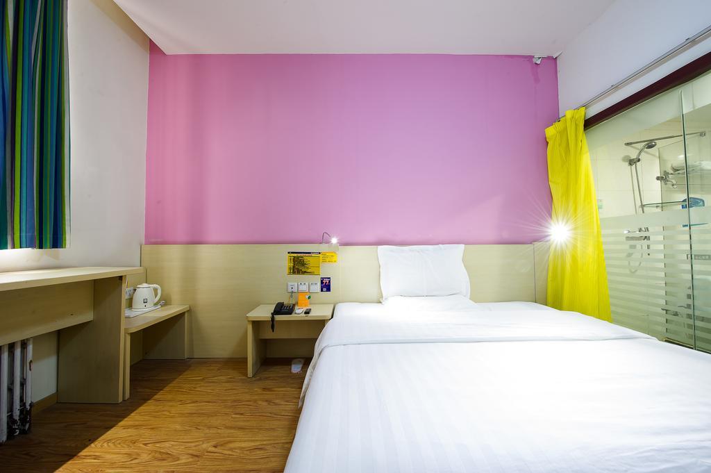 7Days Inn Premium Guangzhou Tianhe West Tiyu Road Subway Station Zewnętrze zdjęcie